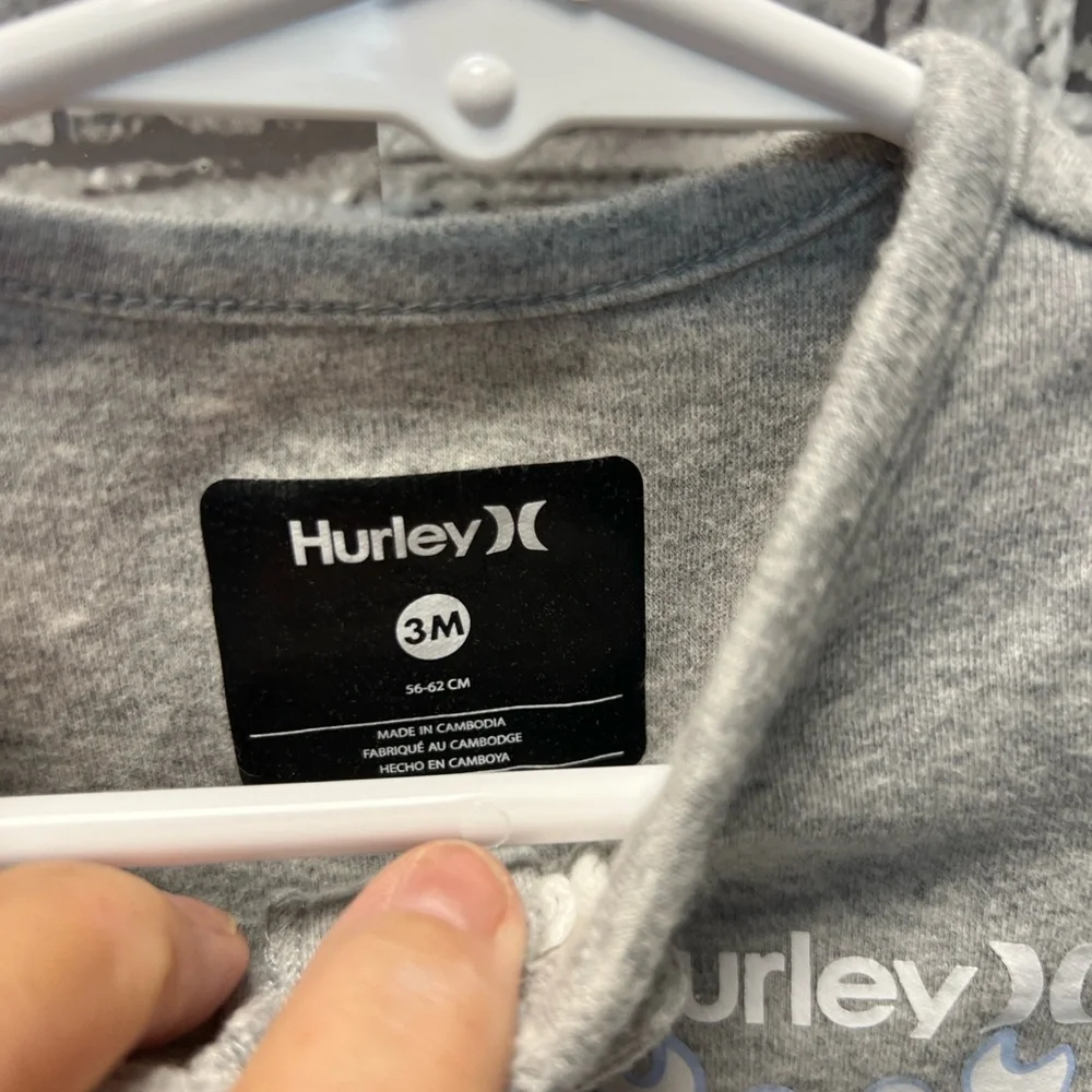 Hurley sleeper‎